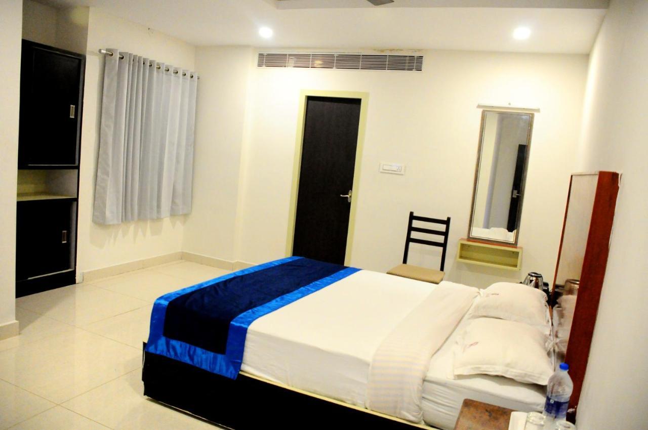 Hotel Rathna Park Perambalur Zewnętrze zdjęcie
